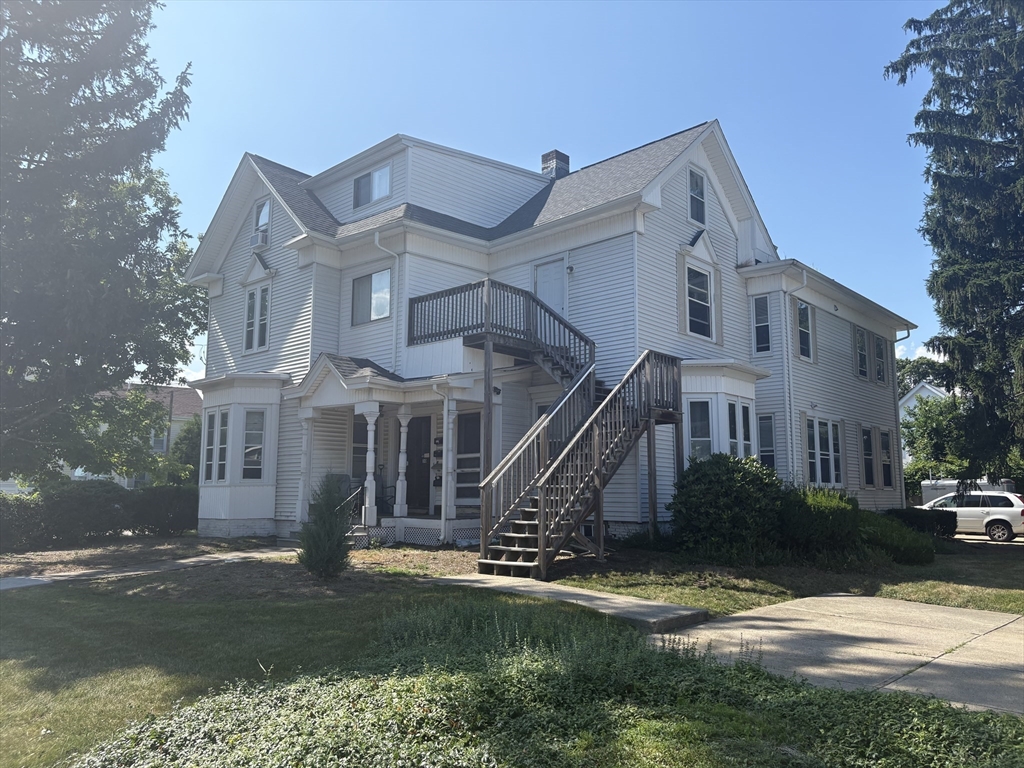 1 bed, 1 bath apartment for rent at 28C Peck St Unit C, North Attleborough — photo 1 of 11