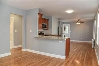 3 bed, 1 bath apartment for rent at 29-29A West Wyoming Ave Unit 2, Melrose — photo 7 of 16