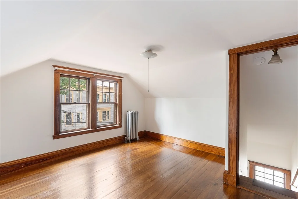 3 bed, 1 bath apartment for rent at 29-31 Chatham St Unit 2, Harvard Square — photo 21 of 24