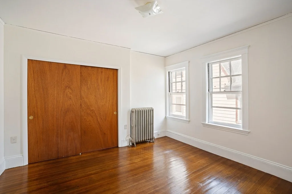 3 bed, 1 bath apartment for rent at 29-31 Chatham St Unit 2, Harvard Square — photo 16 of 24