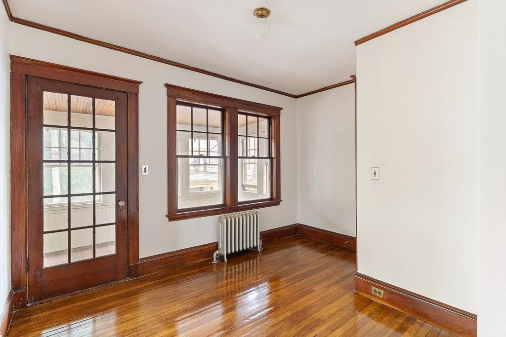 3 bed, 1 bath apartment for rent at 29-31 Chatham St Unit 2, Harvard Square — photo 8 of 24