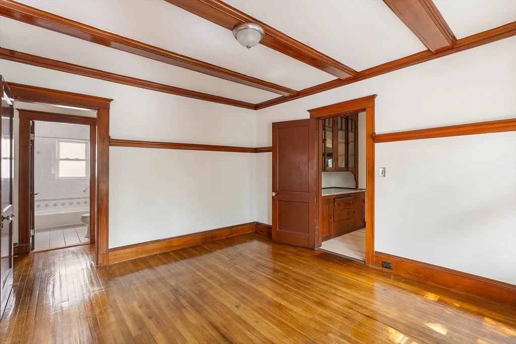 3 bed, 1 bath apartment for rent at 29-31 Chatham St Unit 2, Harvard Square — photo 5 of 24
