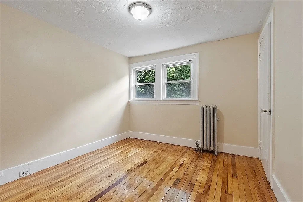 1 bed, 1 bath apartment for rent at 29-31 Rockrimmon Rd Unit 2R, Tatnuck — photo 5 of 12