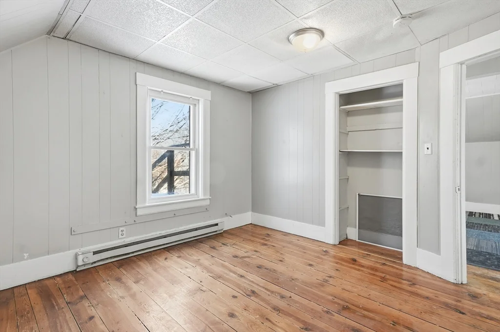 4 bed, 1 bath apartment for rent at 29 Allen St Unit 3, Gardner — photo 24 of 27