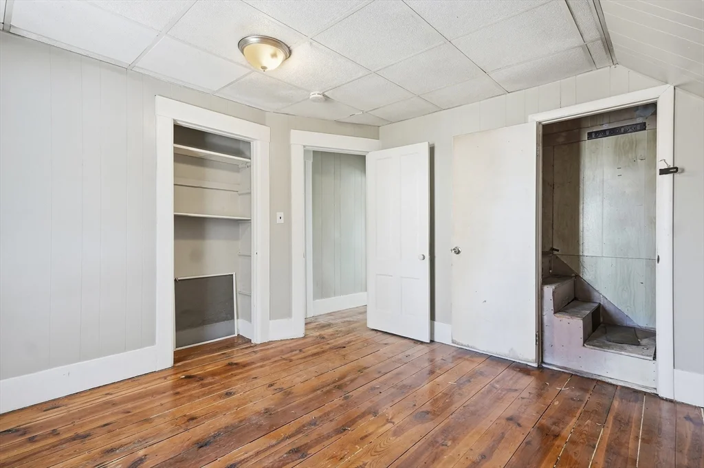 4 bed, 1 bath apartment for rent at 29 Allen St Unit 3, Gardner — photo 25 of 27