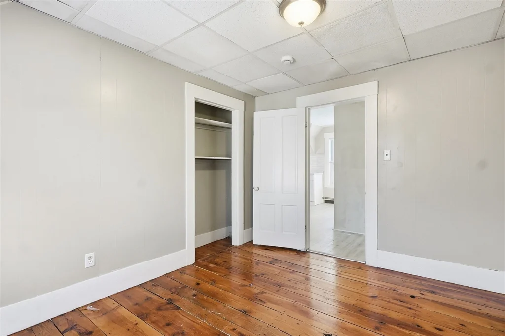 4 bed, 1 bath apartment for rent at 29 Allen St Unit 3, Gardner — photo 19 of 27