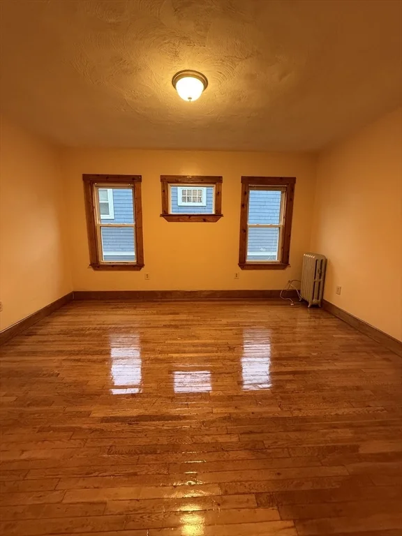 4 bed, 1 bath apartment for rent at 29 Almont St Unit 2, Mattapan — photo 4 of 20