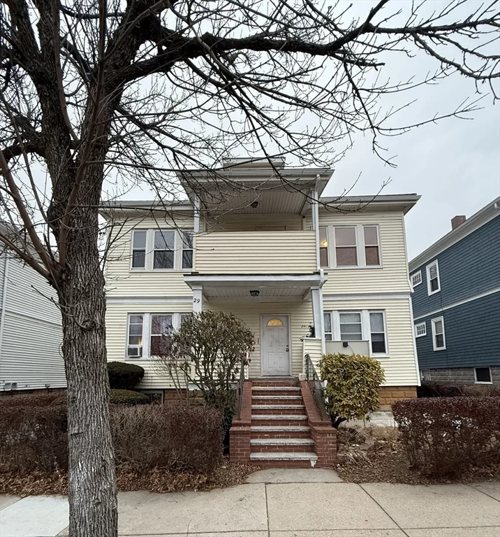 4 bed, 1 bath apartment for rent at 29 Almont St Unit 2, Mattapan — photo 1 of 20