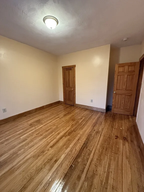 4 bed, 1 bath apartment for rent at 29 Almont St Unit 2, Mattapan — photo 17 of 20