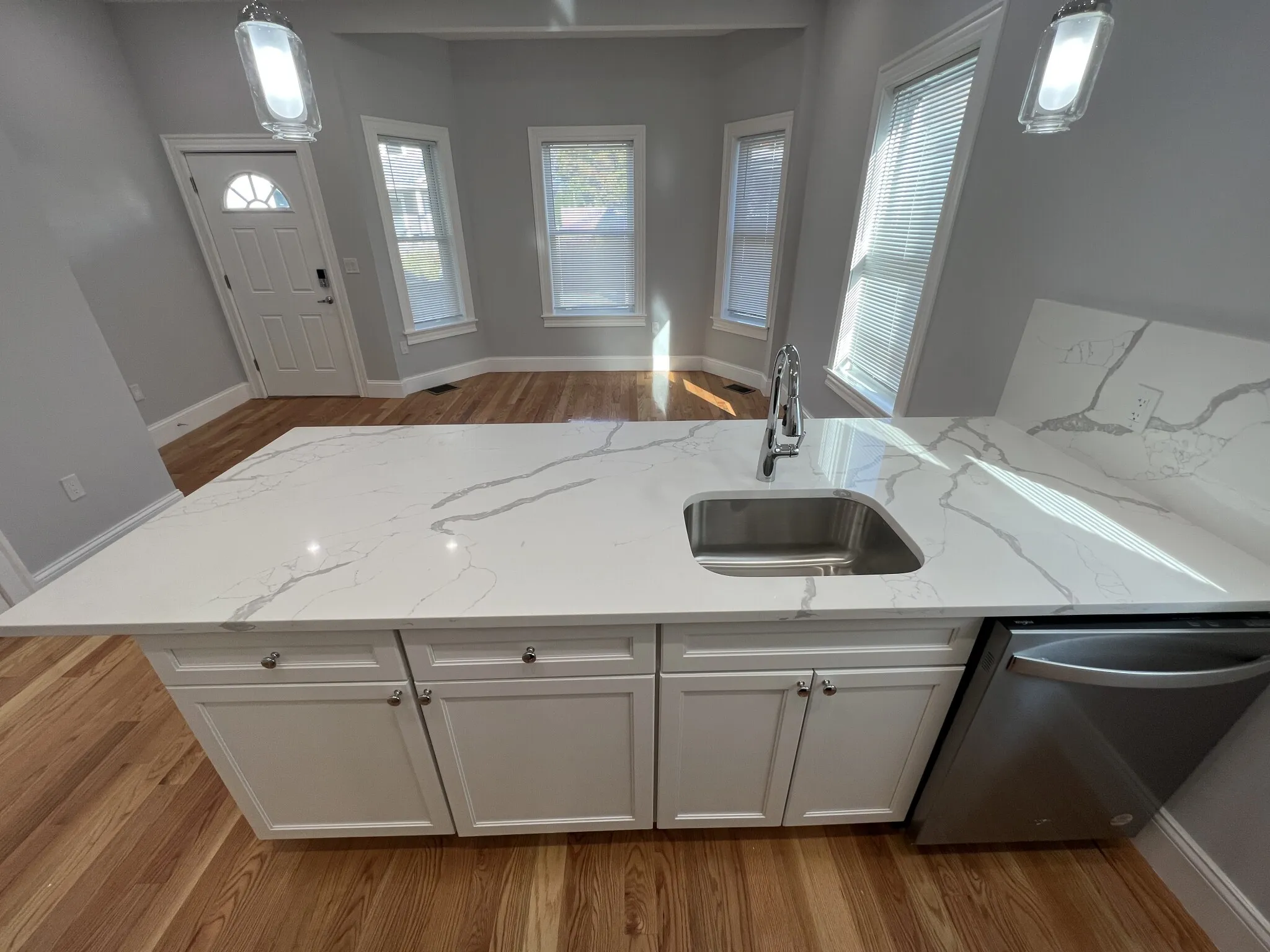 3 bed, 2 bath apartment for rent at 29 Alpine St Unit 1, Powder House Square — photo 8 of 33