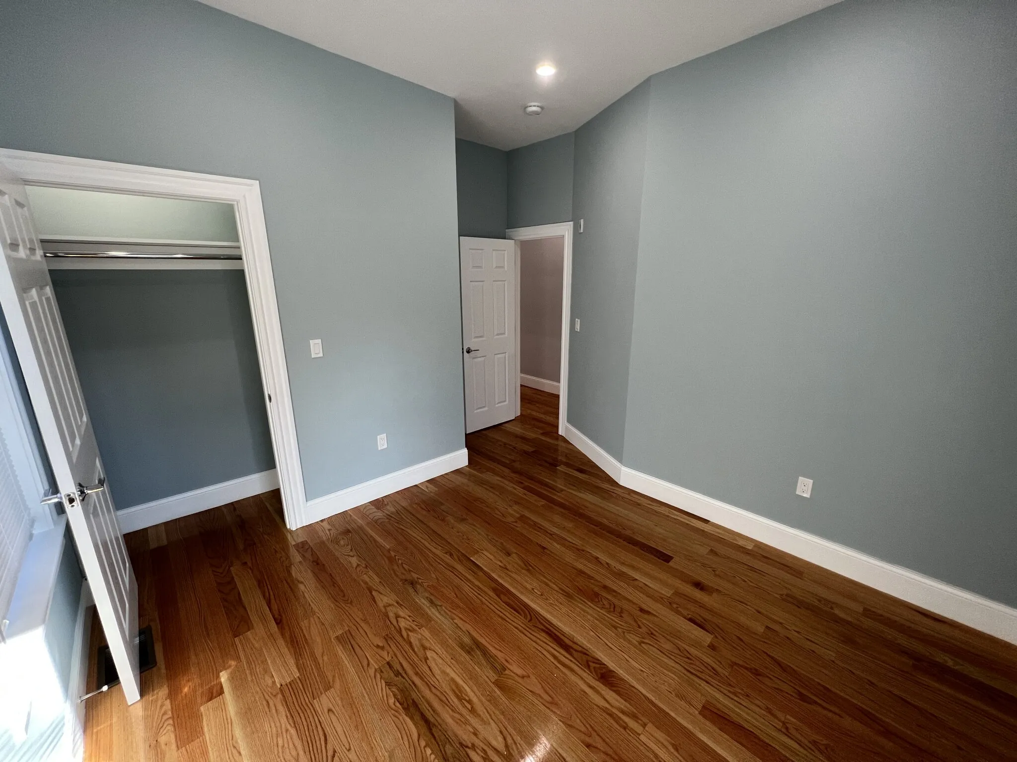 3 bed, 2 bath apartment for rent at 29 Alpine St Unit 1, Powder House Square — photo 28 of 33