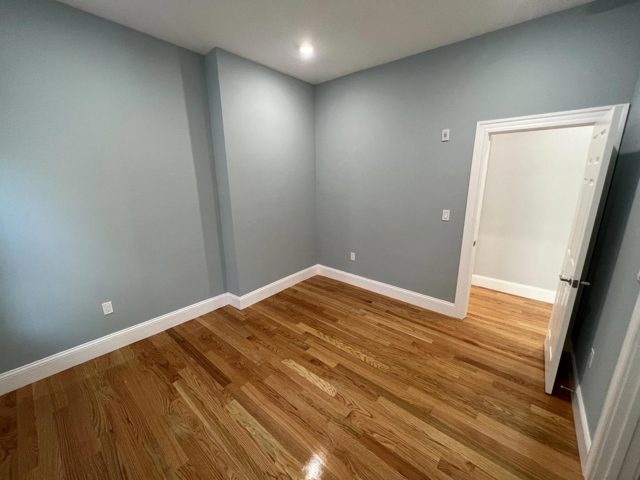 3 bed, 2 bath apartment for rent at 29 Alpine St Unit 1, Powder House Square — photo 21 of 33