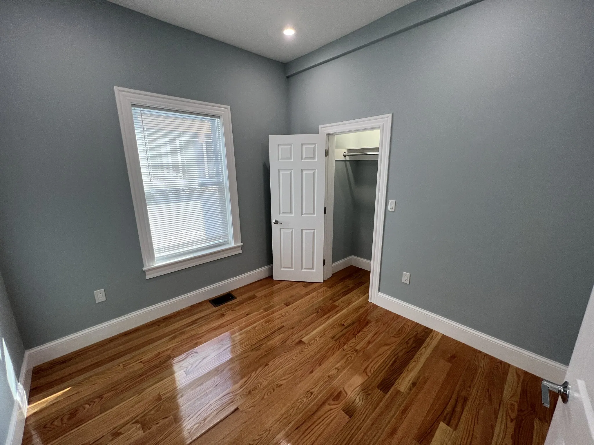 3 bed, 2 bath apartment for rent at 29 Alpine St Unit 1, Powder House Square — photo 29 of 33