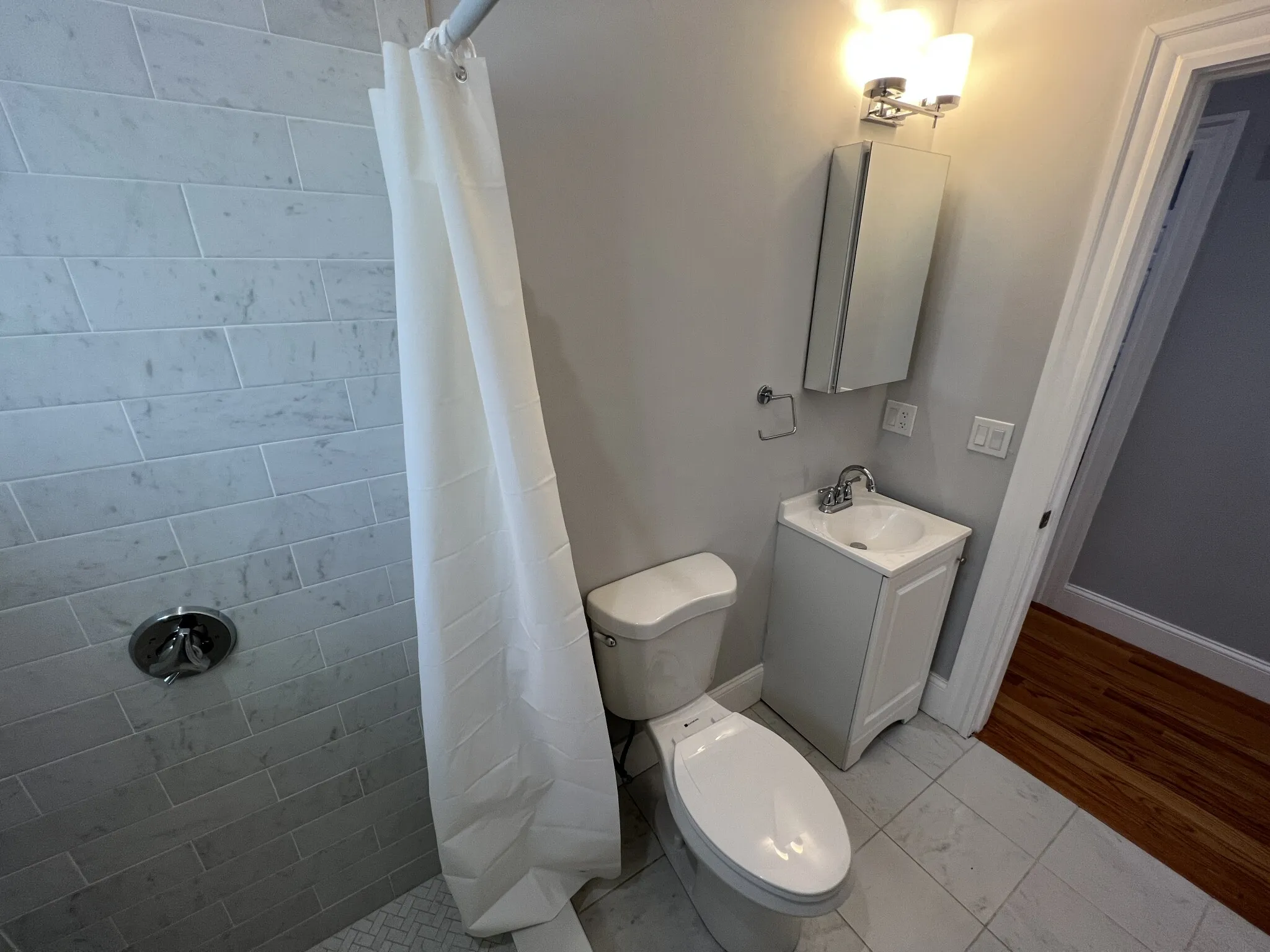 3 bed, 2 bath apartment for rent at 29 Alpine St Unit 1, Powder House Square — photo 14 of 33