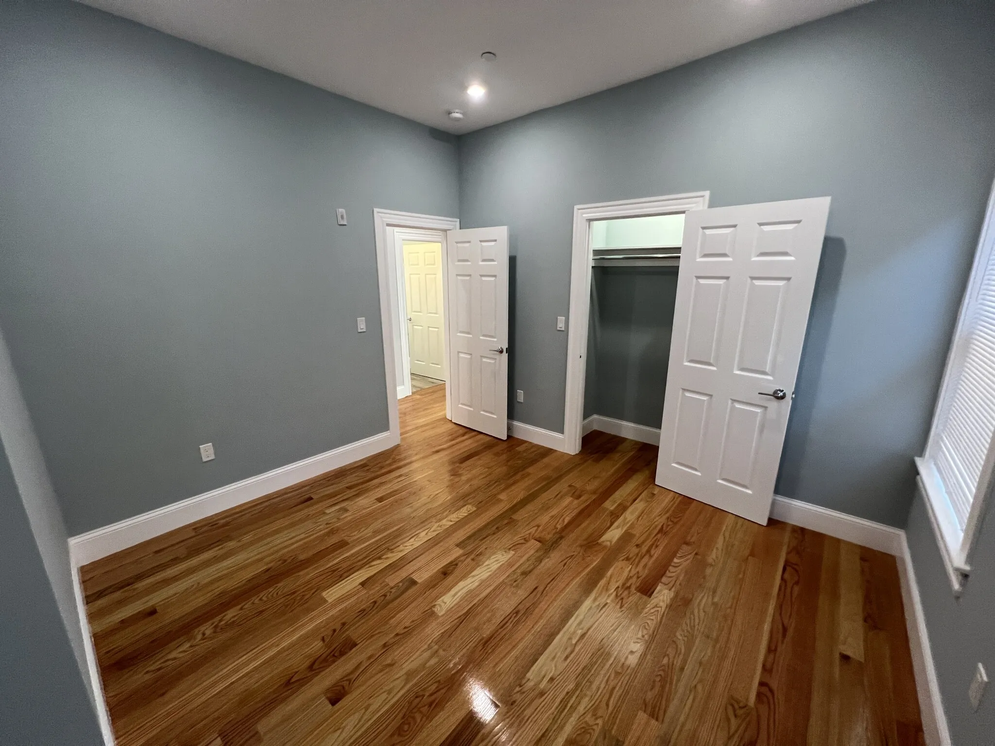 3 bed, 2 bath apartment for rent at 29 Alpine St Unit 1, Powder House Square — photo 20 of 33