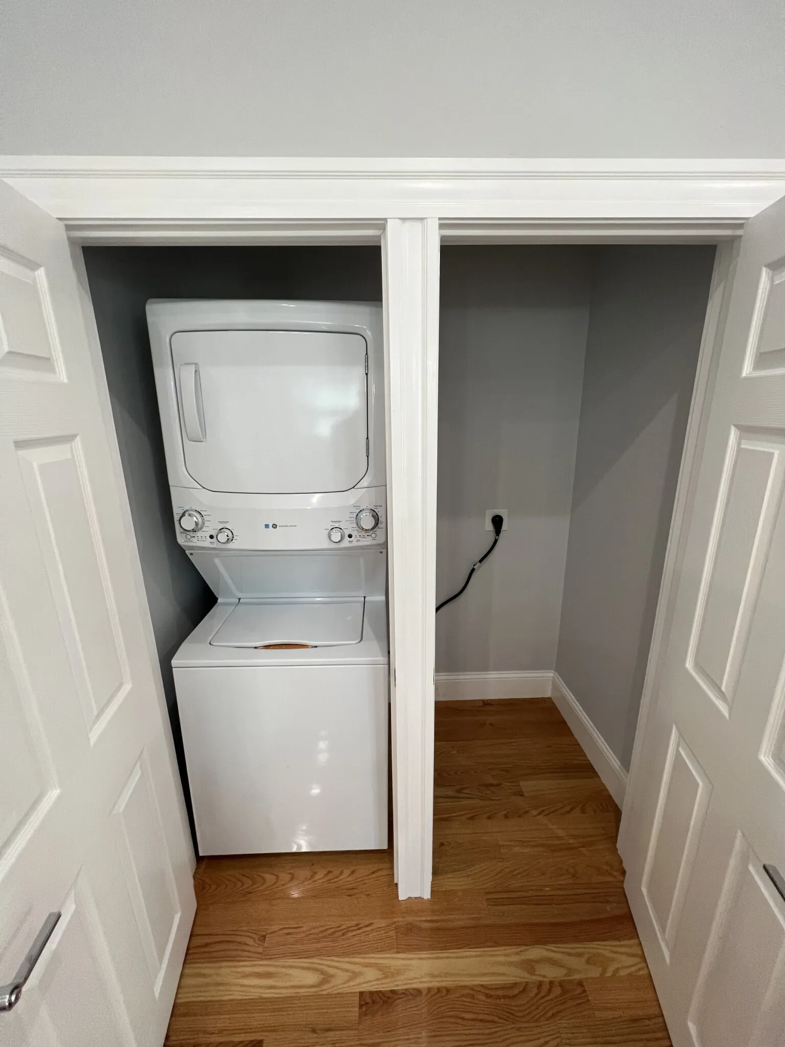3 bed, 2 bath apartment for rent at 29 Alpine St Unit 1, Powder House Square — photo 11 of 33