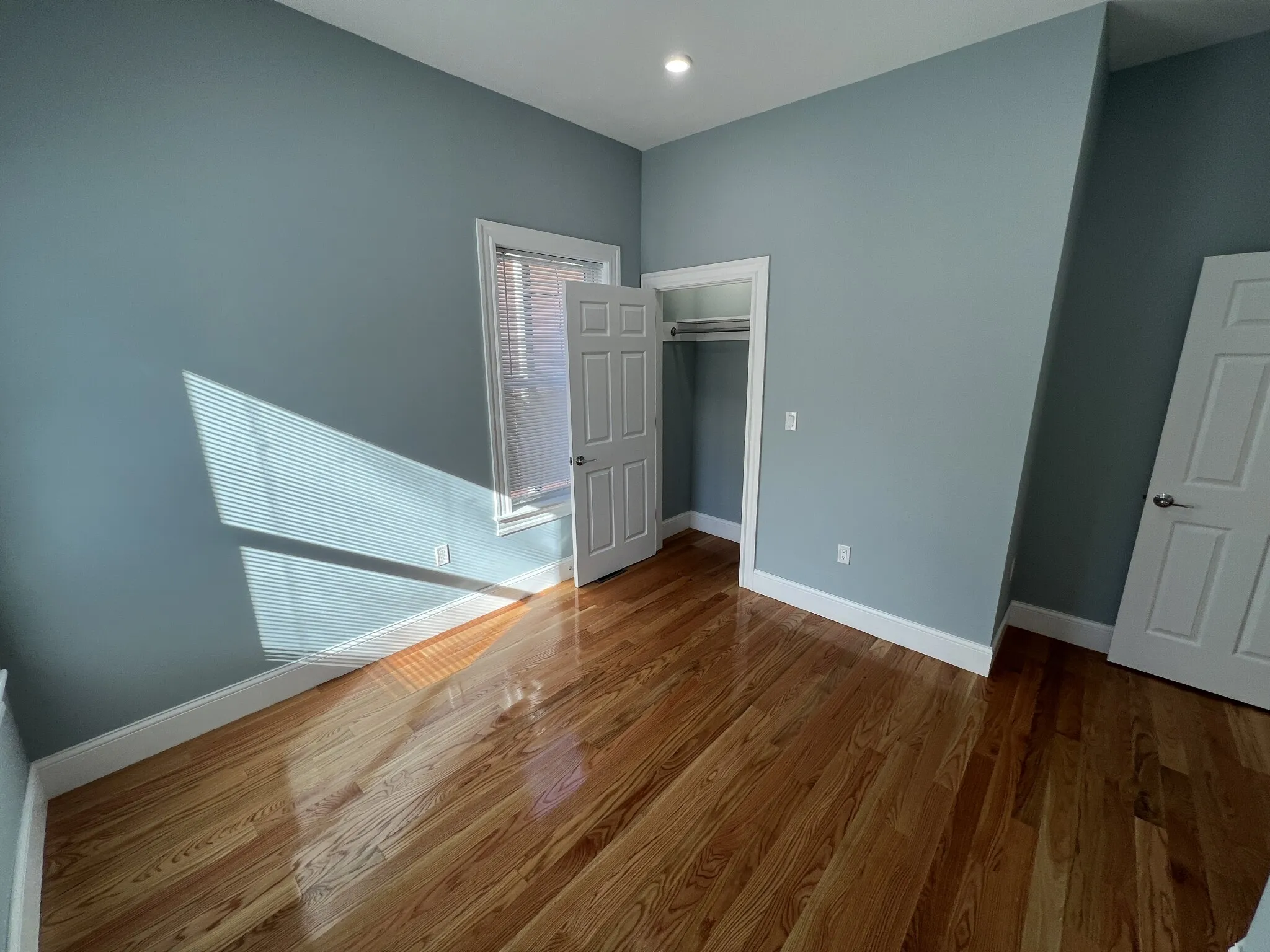 3 bed, 2 bath apartment for rent at 29 Alpine St Unit 1, Powder House Square — photo 27 of 33