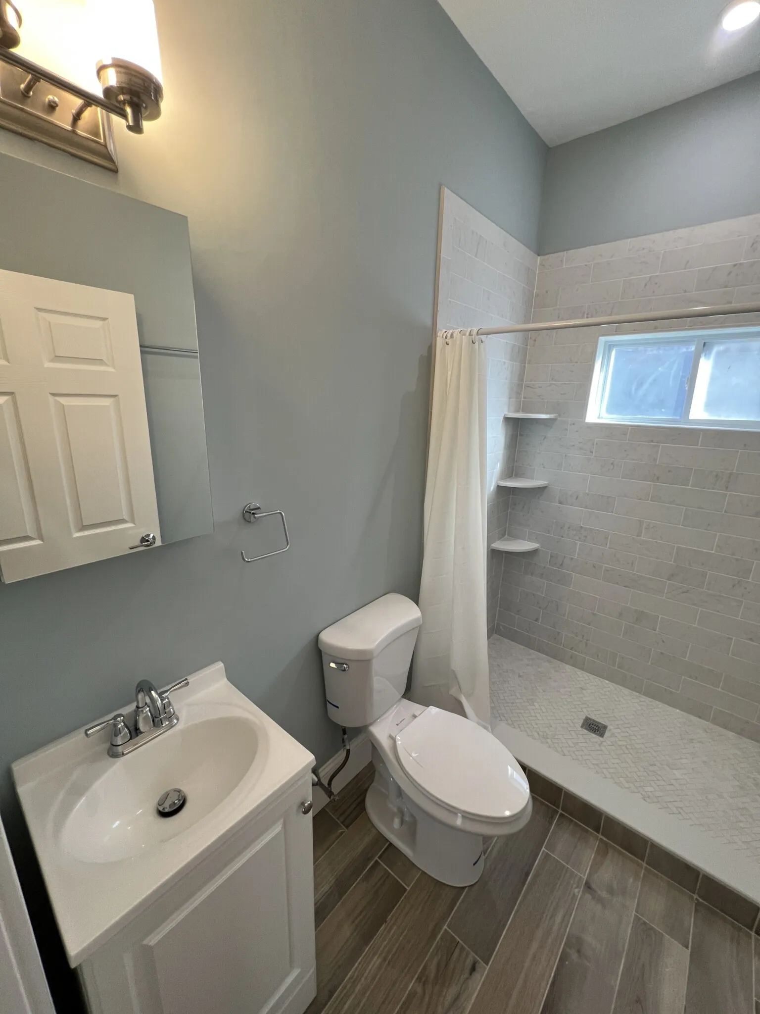3 bed, 2 bath apartment for rent at 29 Alpine St Unit 1, Powder House Square — photo 23 of 33