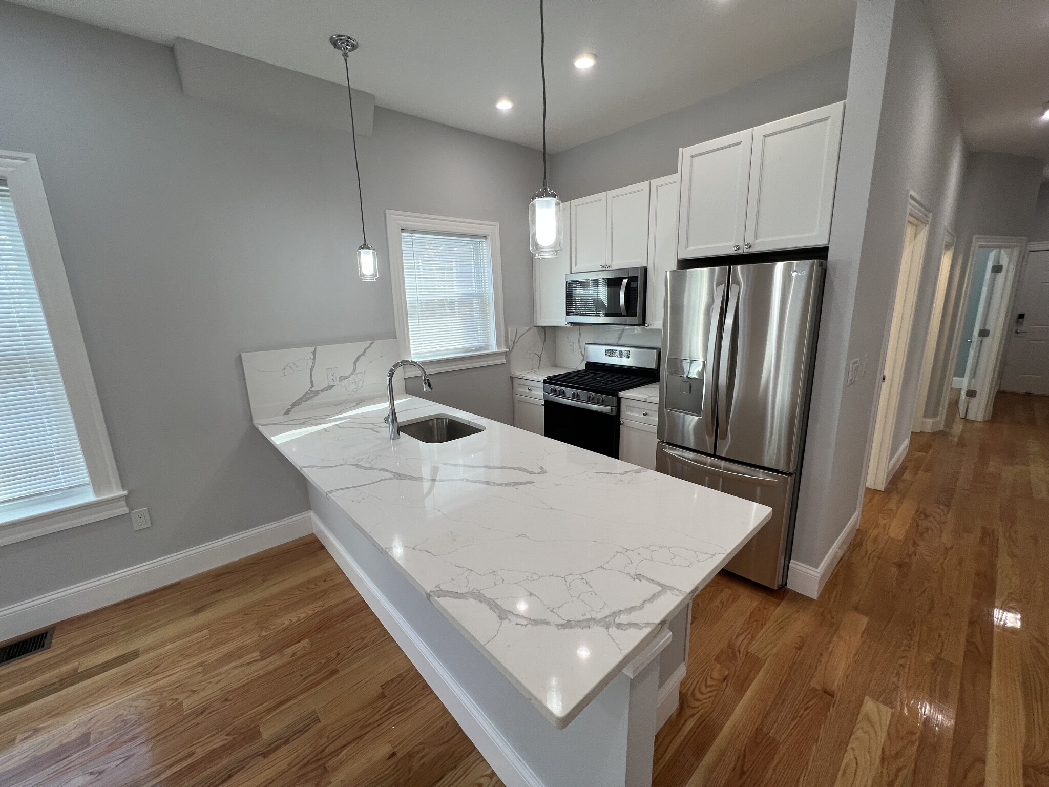 3 bed, 2 bath apartment for rent at 29 Alpine St Unit 2, Powder House Square — photo 1 of 27