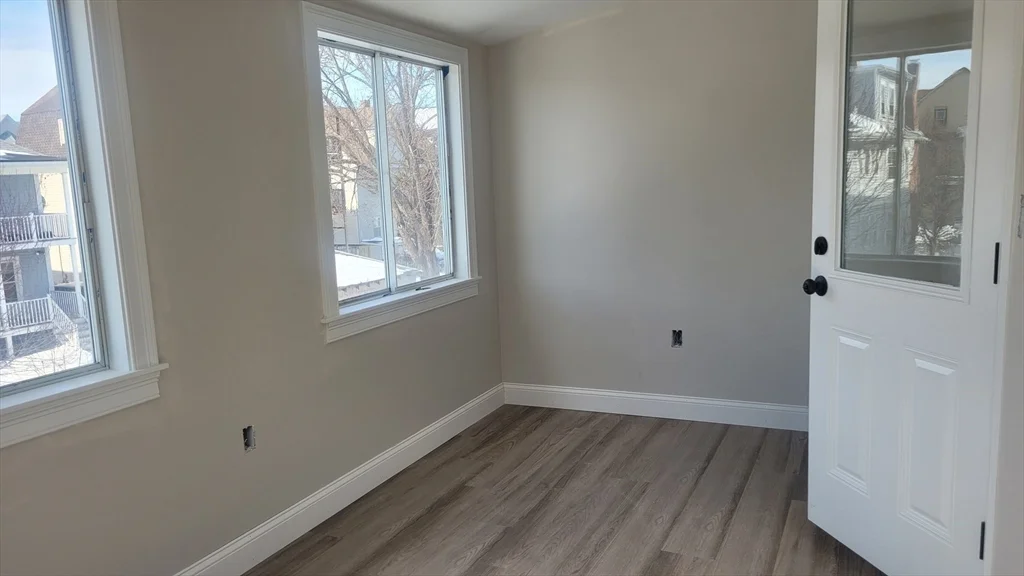 4 bed, 2 bath apartment for rent at 29 Amaranth Ave Unit 1, Medford — photo 30 of 38