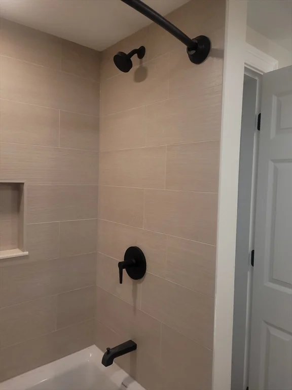 4 bed, 2 bath apartment for rent at 29 Amaranth Ave Unit 1, Medford — photo 25 of 38