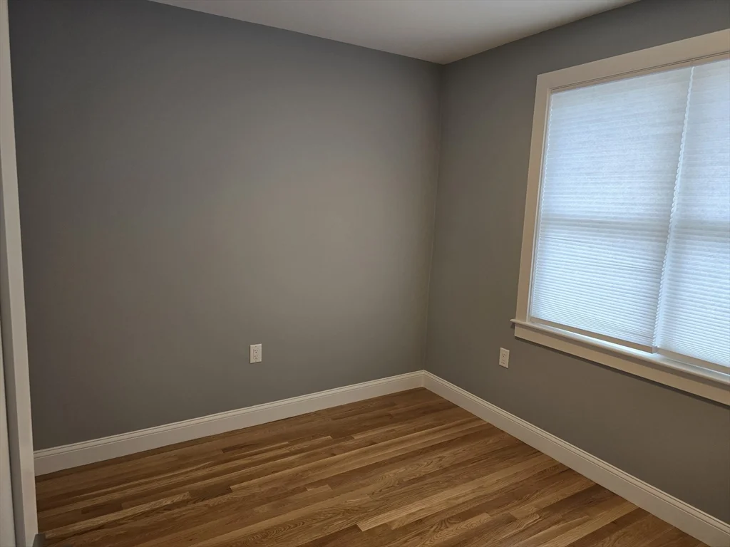 3 bed, 1 bath apartment for rent at 29 Appleton St Unit 2, Arlington Heights — photo 11 of 23