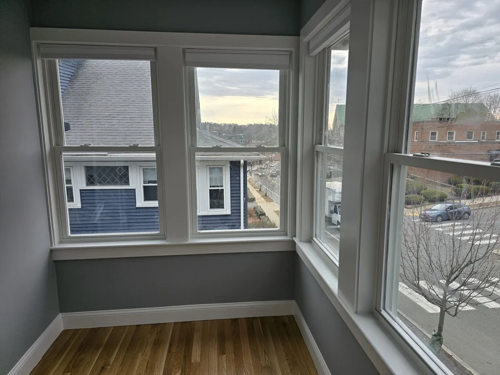 3 bed, 1 bath apartment for rent at 29 Appleton St Unit 2, Arlington Heights — photo 7 of 25