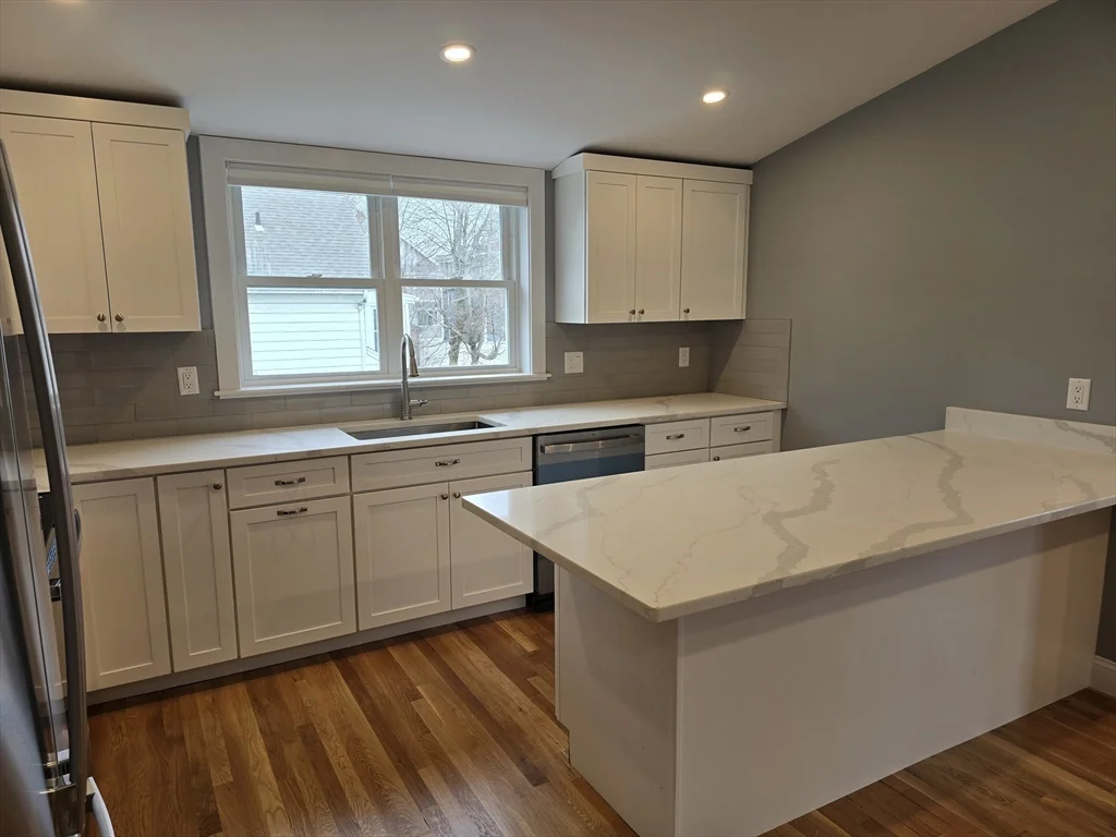 2 bed, 1 bath apartment for rent at 29 Appleton St Unit 3, Arlington Heights — photo 1 of 12