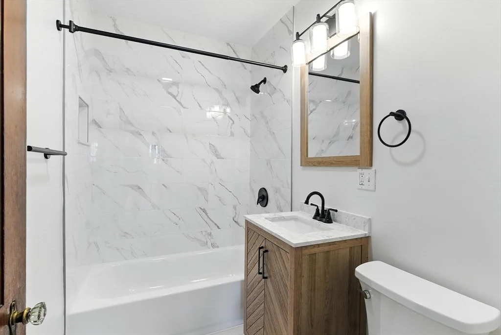 2 bed, 1 bath apartment for rent at 29 Arbroth Unit 1, Dorchester — photo 6 of 39