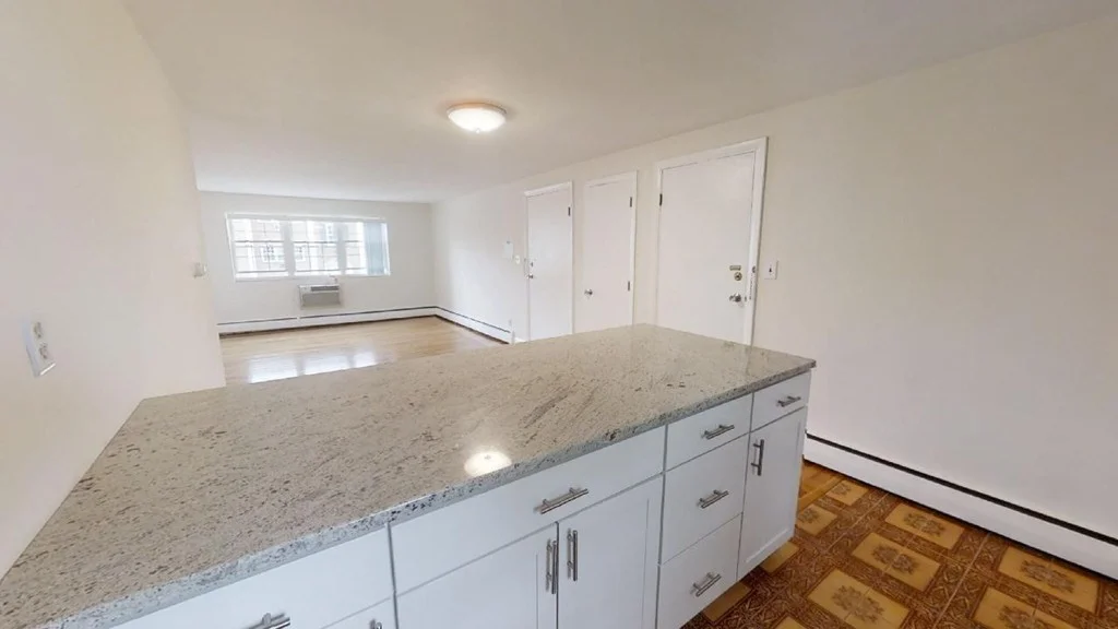 2 bed, 1 bath apartment for rent at 29 Arlington Rd Unit 4, Woburn — photo 8 of 23