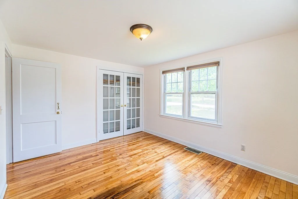 3 bed, 1 bath apartment for rent at 29 Banbury Ave Unit 1, Waltham — photo 36 of 41