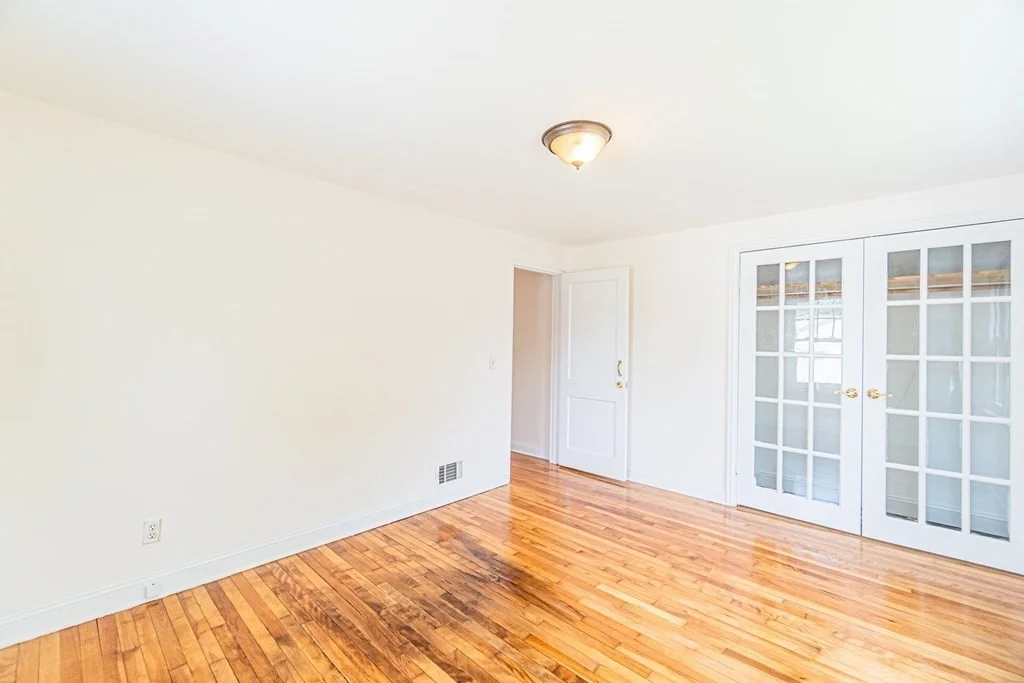3 bed, 1 bath apartment for rent at 29 Banbury Ave Unit 1, Waltham — photo 34 of 41