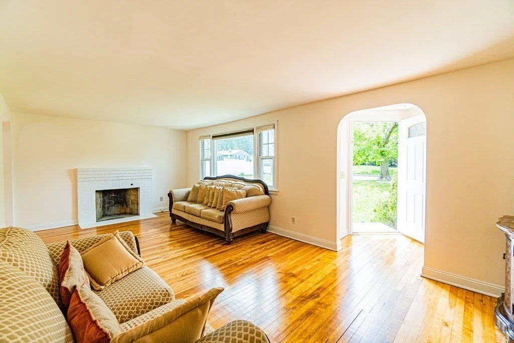 3 bed, 1 bath apartment for rent at 29 Banbury Ave Unit 1, Waltham — photo 14 of 41