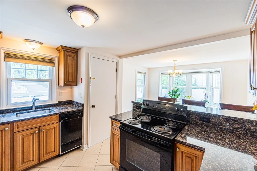 3 bed, 1 bath apartment for rent at 29 Banbury Ave, Waltham — photo 20 of 38