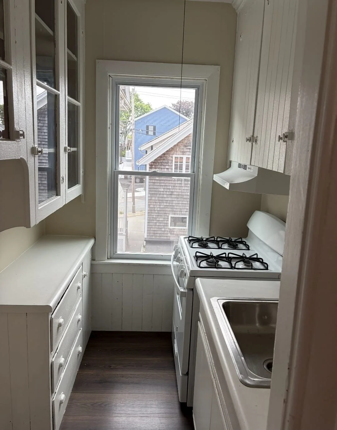 2 bed, 1 bath apartment for rent at 29 Bardsley Unit 2W, Fall River — photo 2 of 5