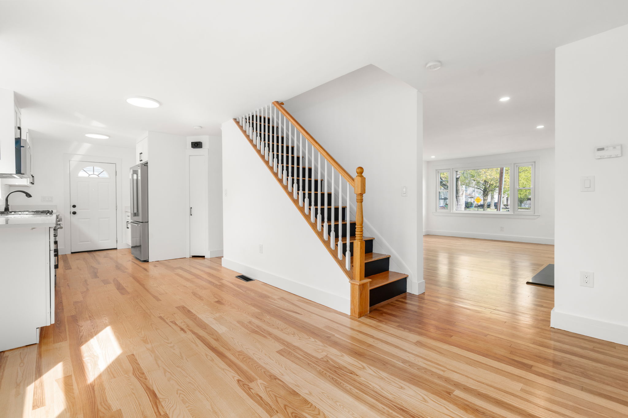 4 bed, 3 bath apartment for rent at 29 Beaconwood Rd Unit B, Newton Highlands — photo 26 of 56