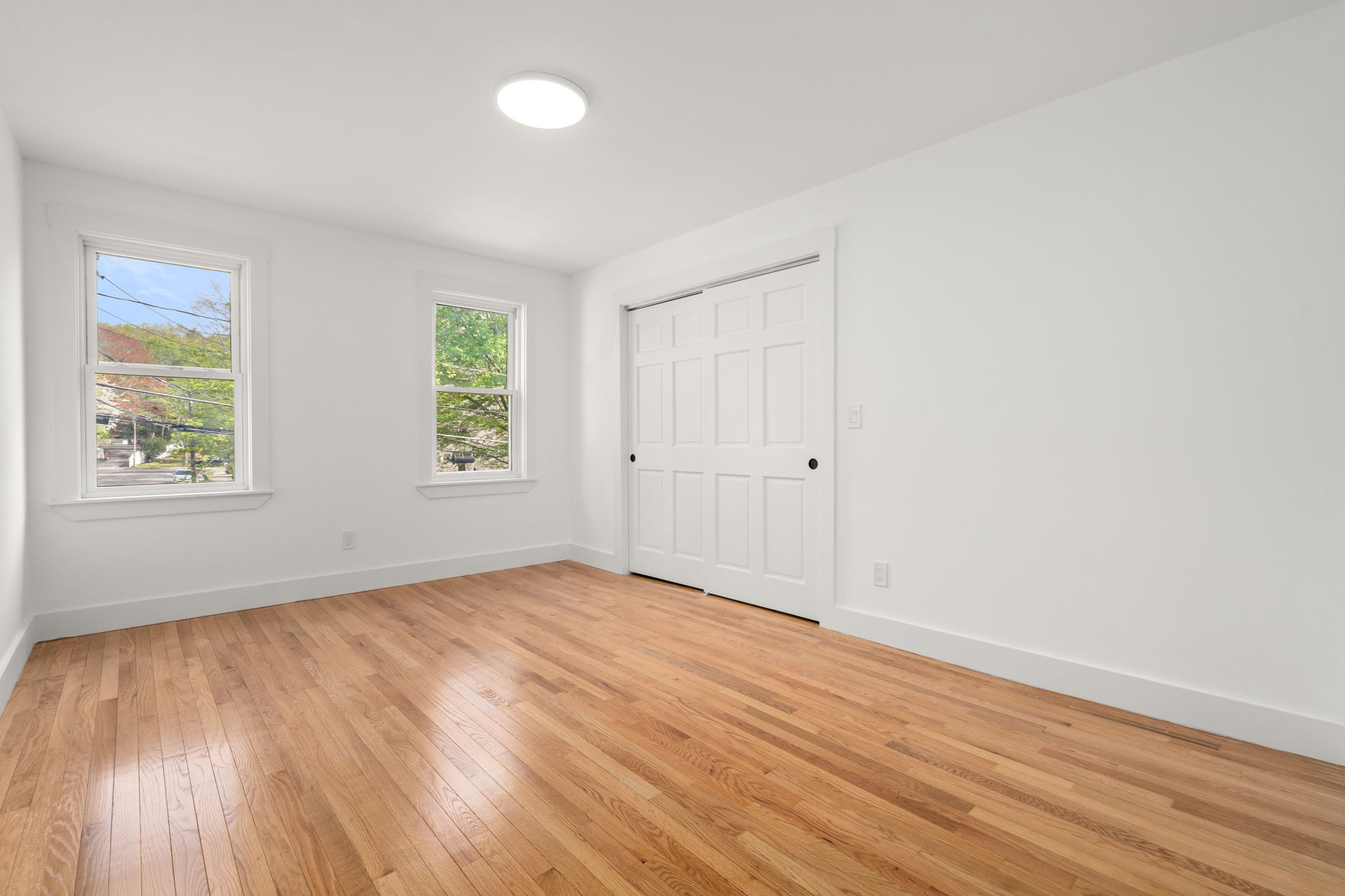 4 bed, 3 bath apartment for rent at 29 Beaconwood Rd Unit B, Newton Highlands — photo 39 of 56
