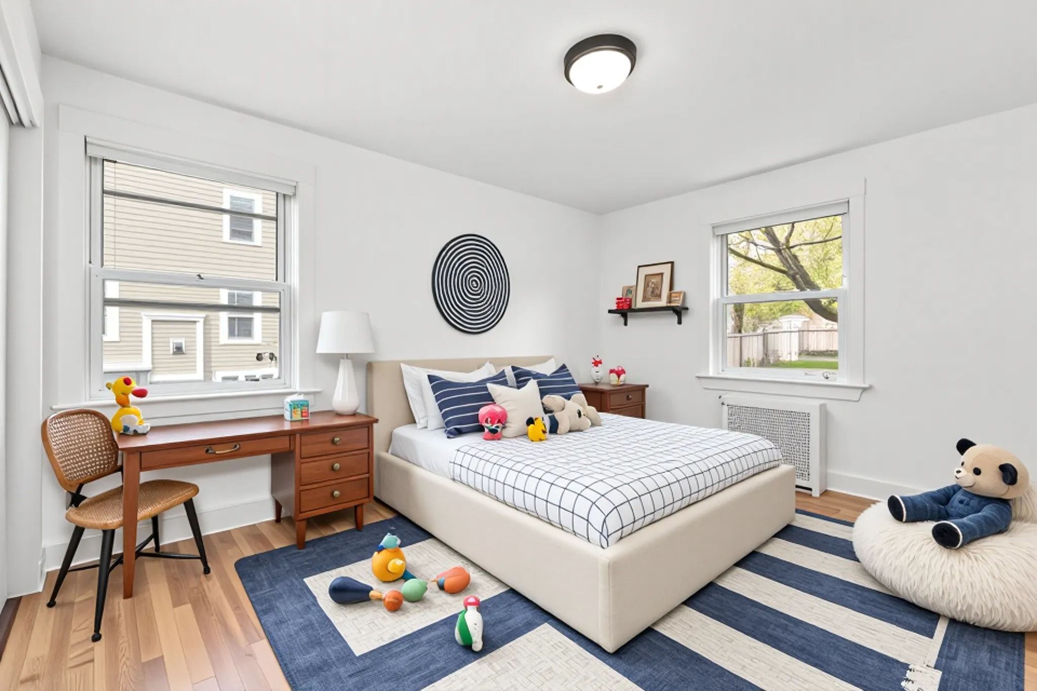 4 bed, 3 bath apartment for rent at 29 Beaconwood Unit A, Newton Highlands — photo 4 of 24