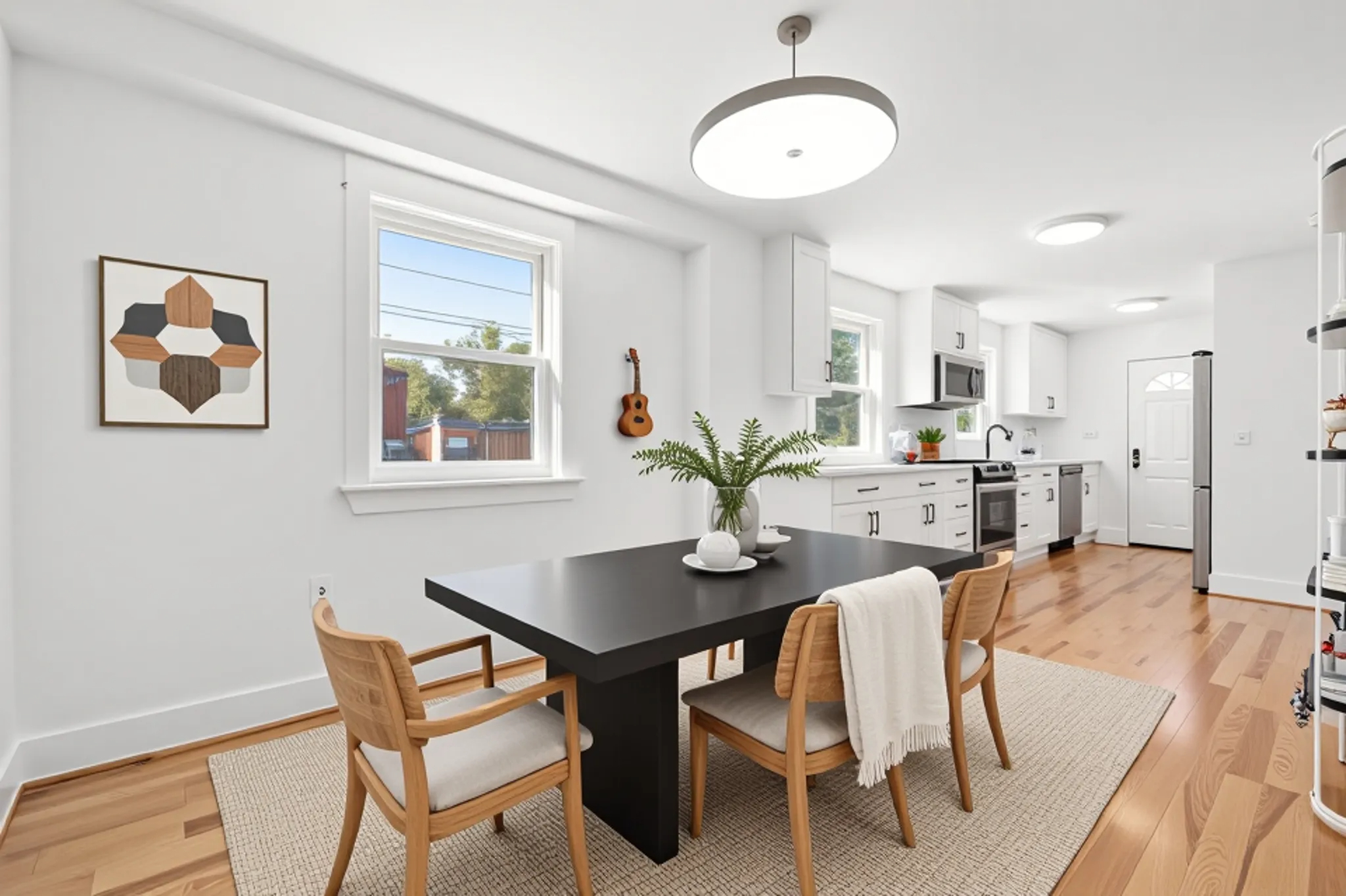 4 bed, 3 bath apartment for rent at 29 Beaconwood Unit A, Newton Highlands — photo 2 of 24