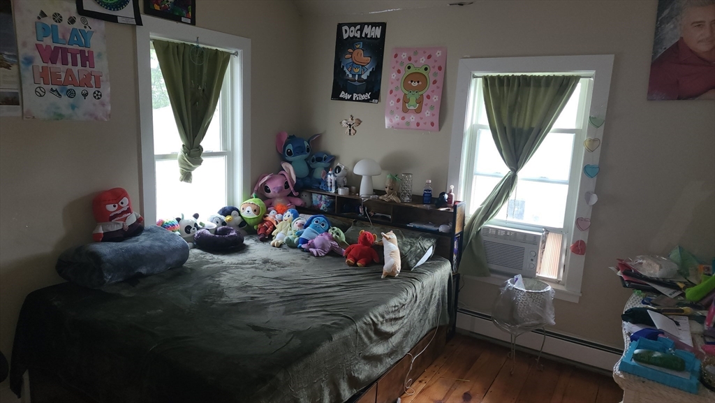 4 bed, 1 bath apartment for rent at 29 Bicknell St Unit 2, Marlborough — photo 7 of 15