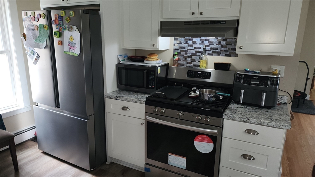 4 bed, 1 bath apartment for rent at 29 Bicknell St Unit 2, Marlborough — photo 12 of 15