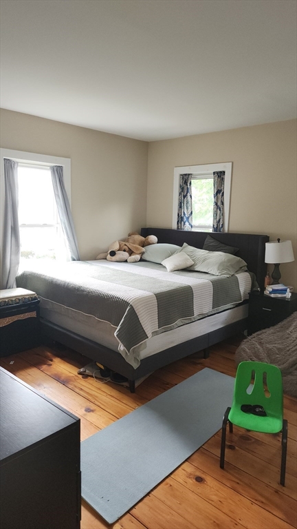 4 bed, 1 bath apartment for rent at 29 Bicknell St Unit 2, Marlborough — photo 6 of 15