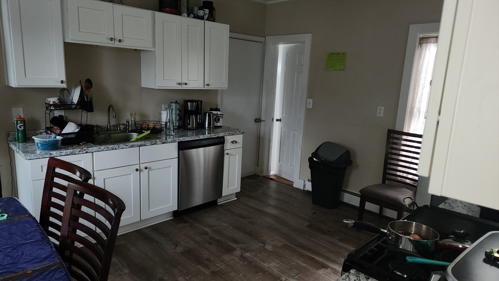4 bed, 1 bath apartment for rent at 29 Bicknell St Unit 2, Marlborough — photo 10 of 15
