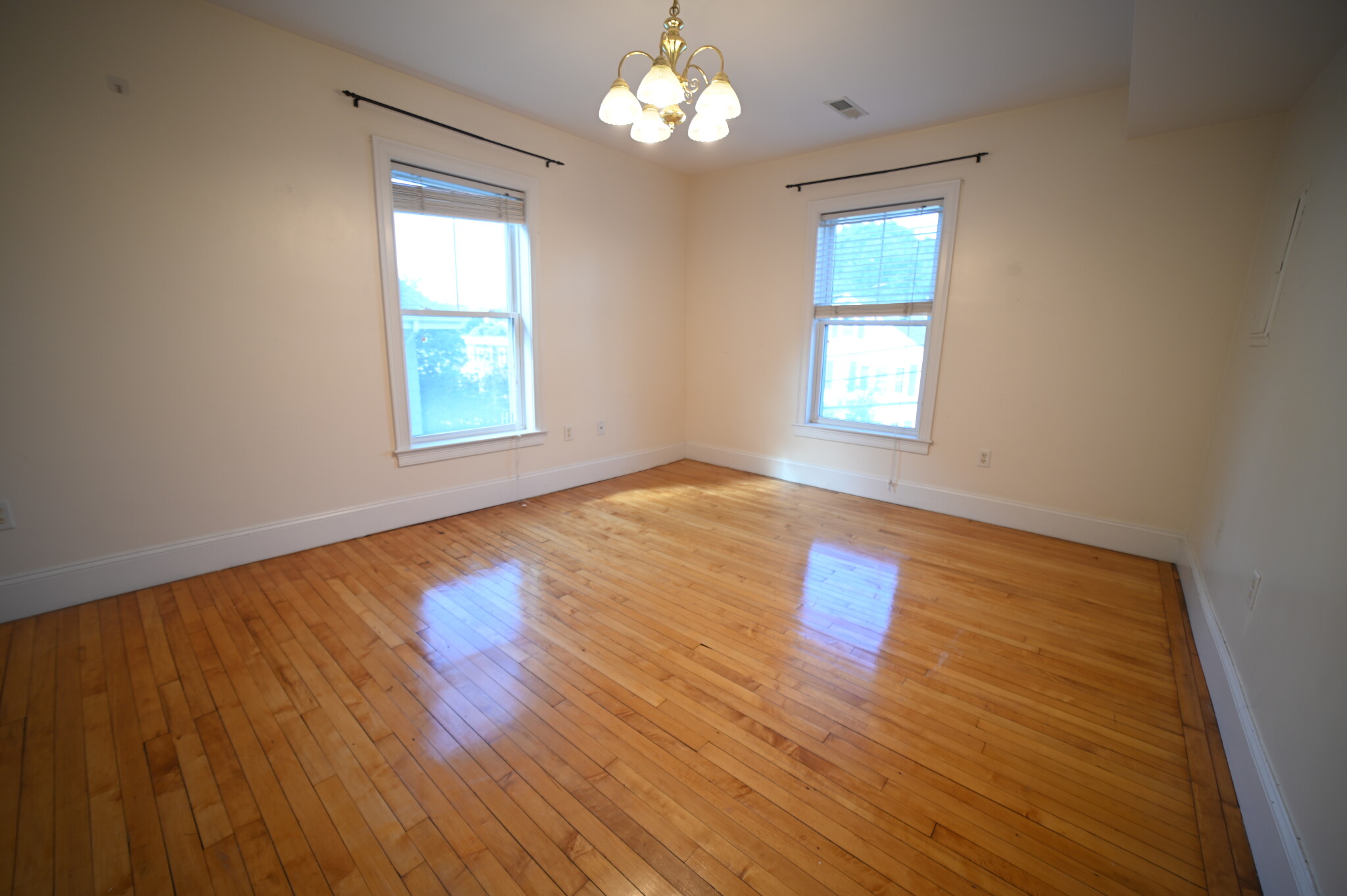 2 bed, 1 bath apartment for rent at 29 Bigelow St Unit 2, Brighton