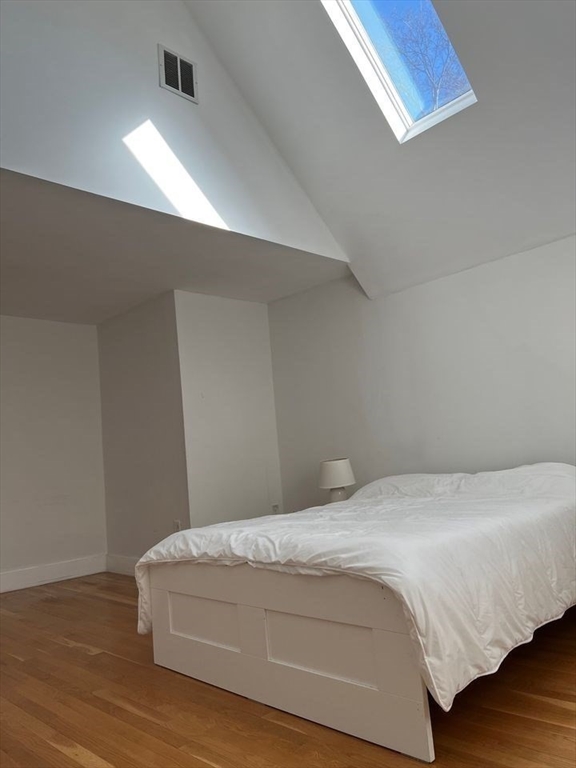 6 bed, 3.5 bath apartment for rent at 29 Brackett St Unit 20, Brighton — photo 5 of 13