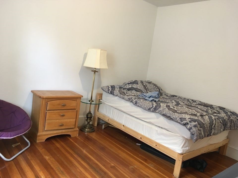 6 bed, 3.5 bath apartment for rent at 29 Brackett St Unit 20, Brighton — photo 7 of 13