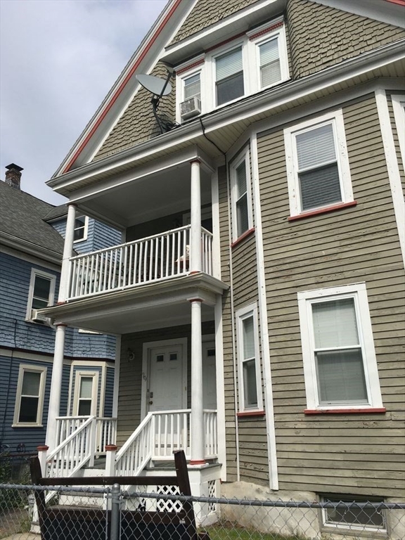 6 bed, 3.5 bath apartment for rent at 29 Brackett St Unit 20, Brighton — photo 13 of 13