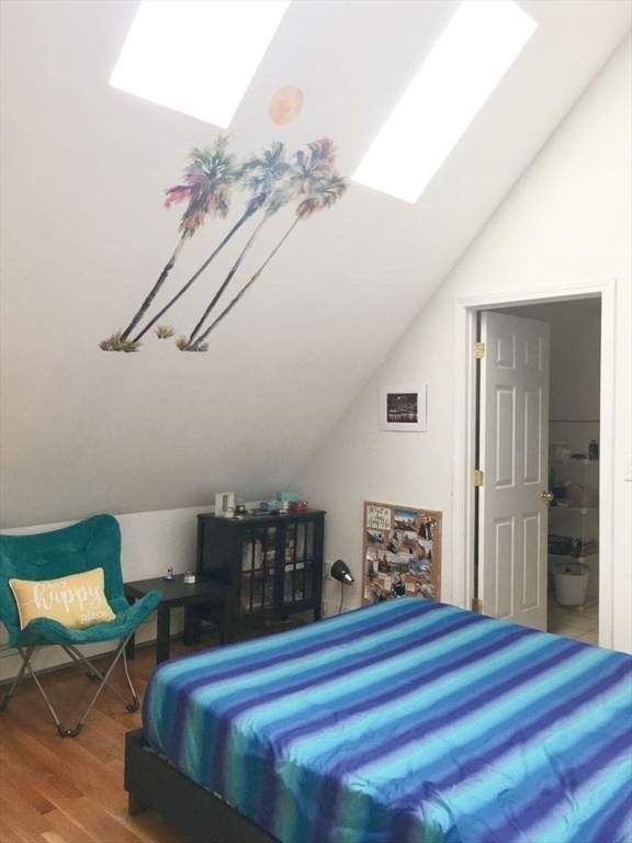 6 bed, 3.5 bath apartment for rent at 29 Brackett St Unit 20, Brighton — photo 10 of 13