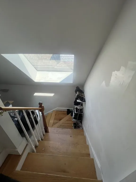 6 bed, 3.5 bath apartment for rent at 29 Brackett St Unit 29, Brighton — photo 16 of 21
