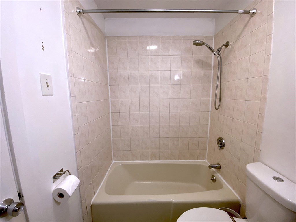2 bed, 1 bath apartment for rent at 29 Brainerd Rd Unit 202, Allston — photo 15 of 22
